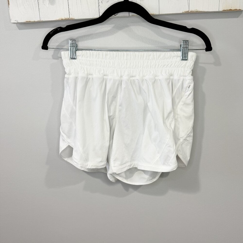 Lululemon Tracker Low-Rise Lined Shorts 4" | White | Size 6